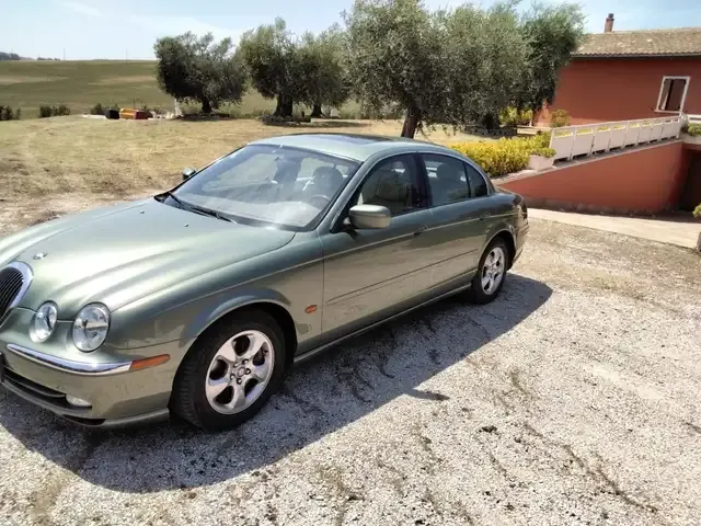 Jaguar S-Type