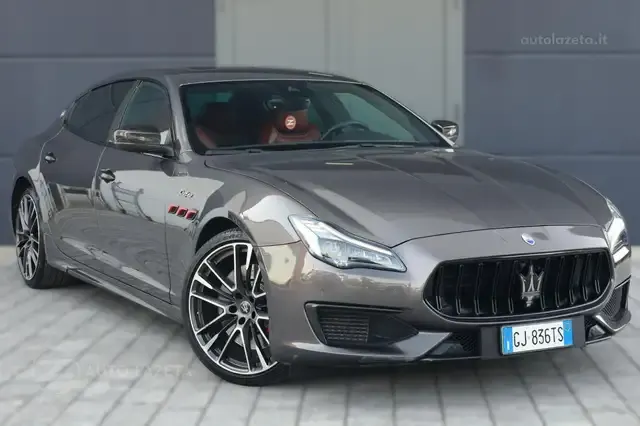 Maserati Quattroporte