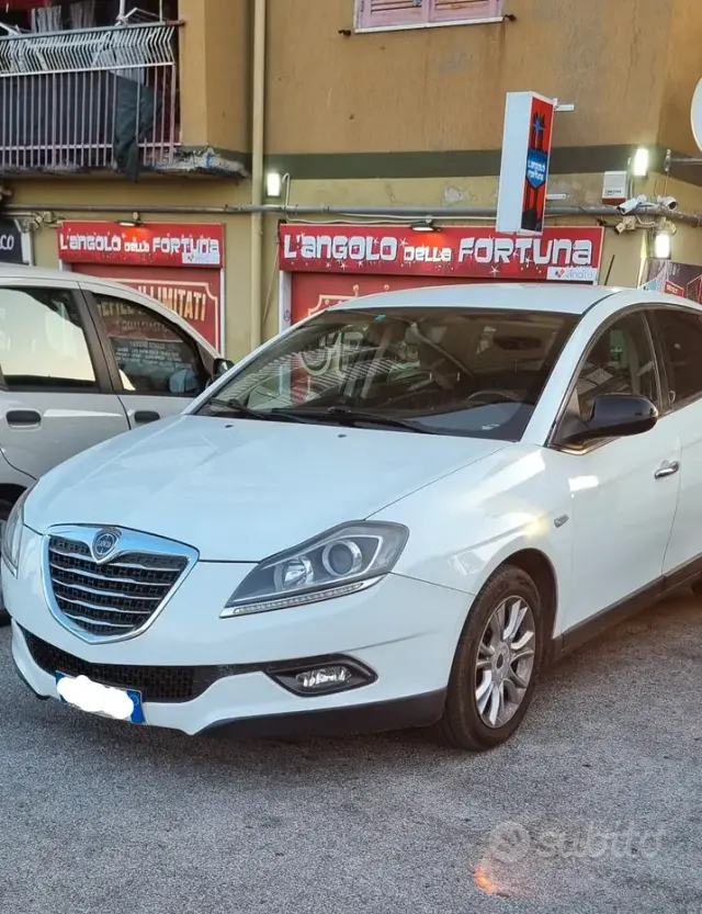Lancia Delta (2008-2015)
