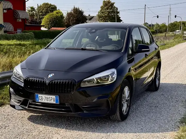 BMW 220