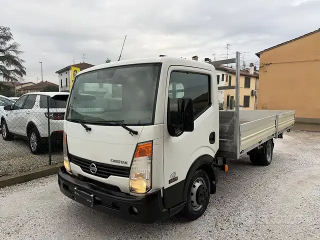 Nissan Cabstar