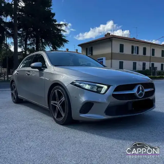 Mercedes-Benz A 180