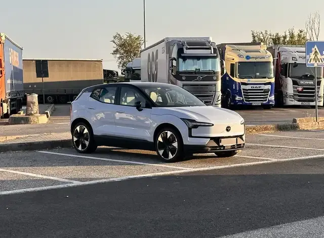 Volvo EX30