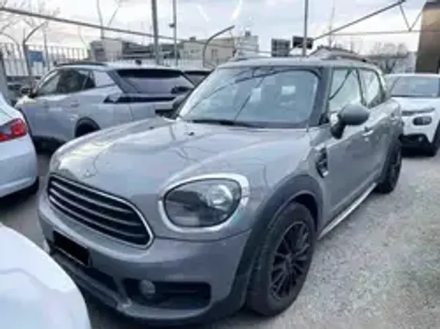 MINI One D Countryman