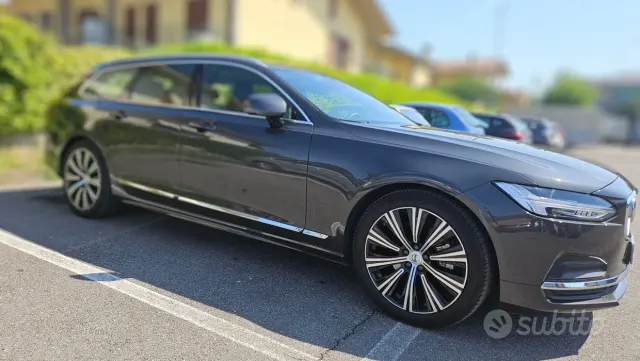 Volvo V90 (2016-->)
