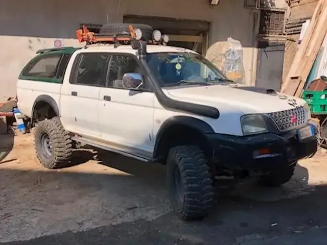 Mitsubishi L200
