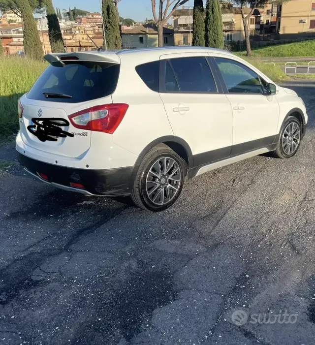 Suzuki S-Cross