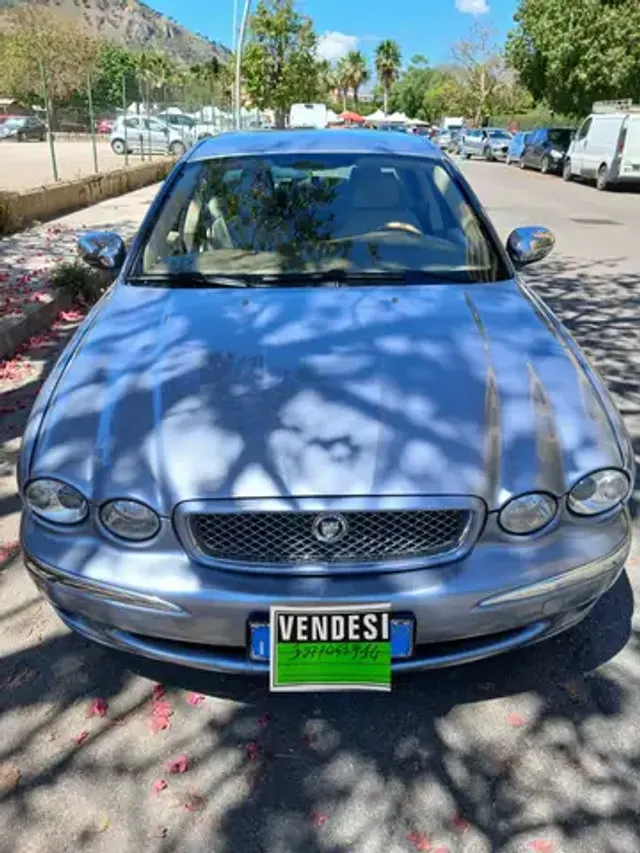 Jaguar X-Type