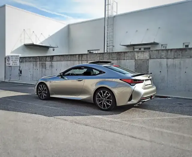Lexus RC 300h