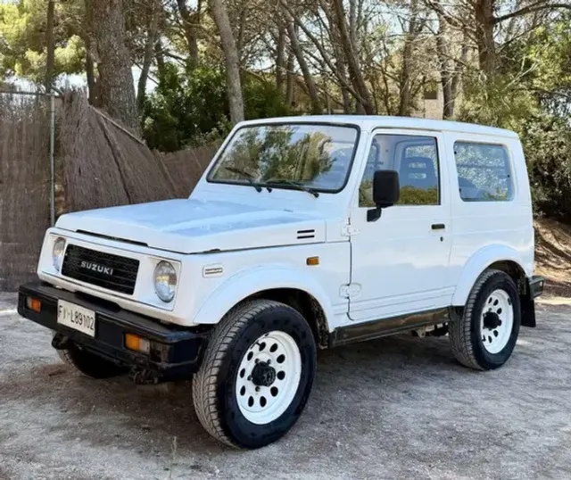 Suzuki SJ 410