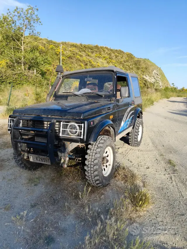 Suzuki Samurai