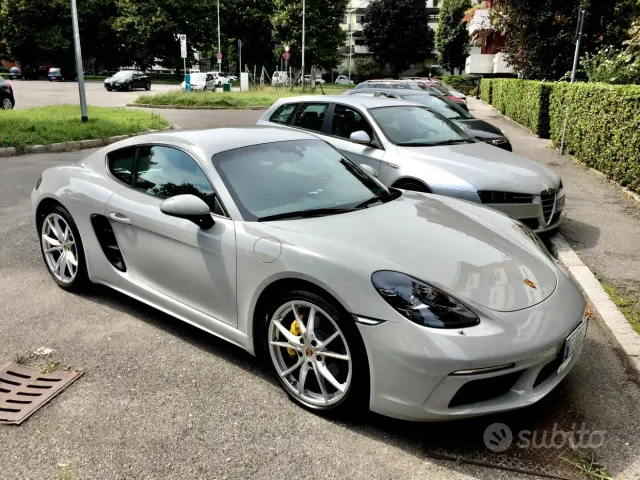 Porsche 718