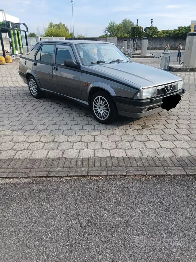 Alfa Romeo 75