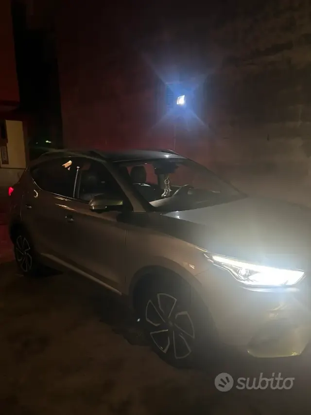 MG ZS (2021-2025)