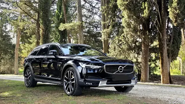 Volvo V90 Cross Country