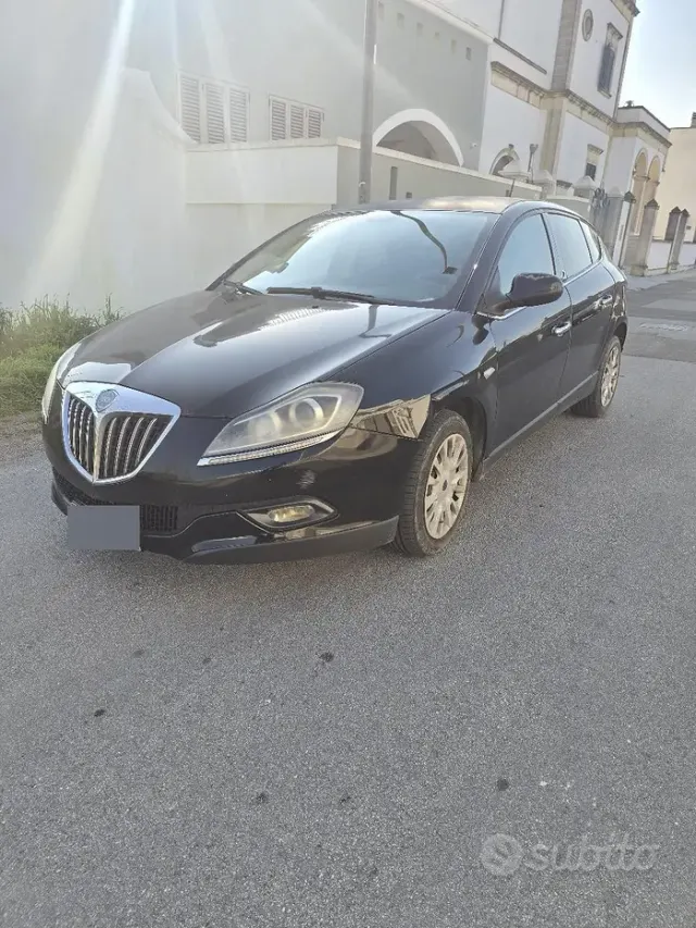 Lancia Delta (2008-2015)