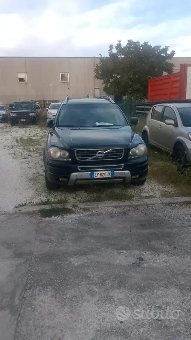 Volvo XC90 (2003-2014)