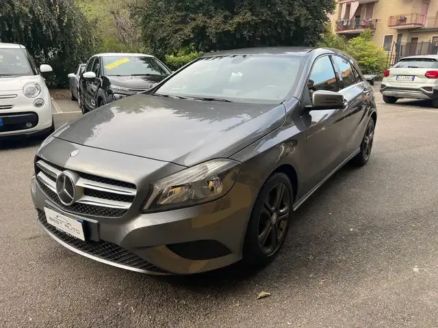 Mercedes-Benz A 180