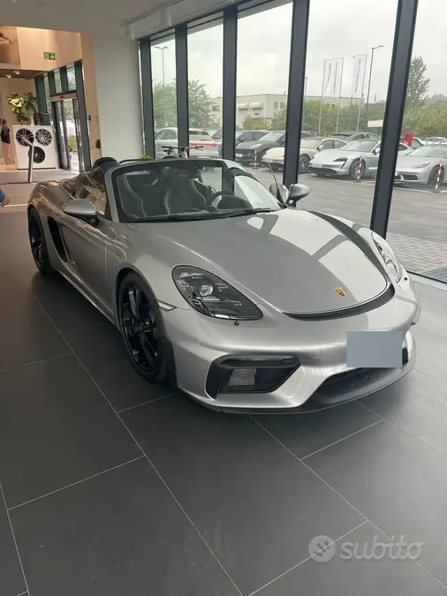 Porsche 718