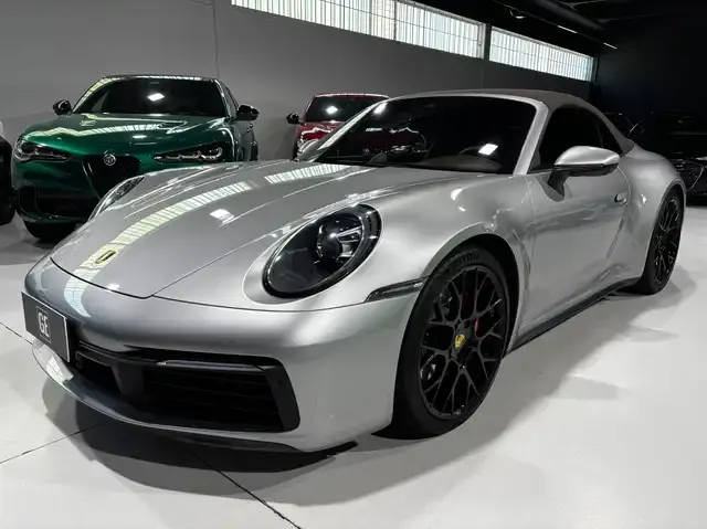 Porsche 992