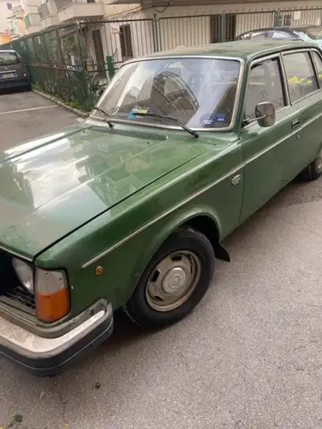 Volvo 244