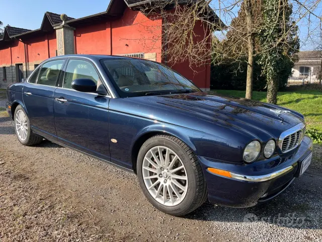 Jaguar XJ (X350-X358-X359)