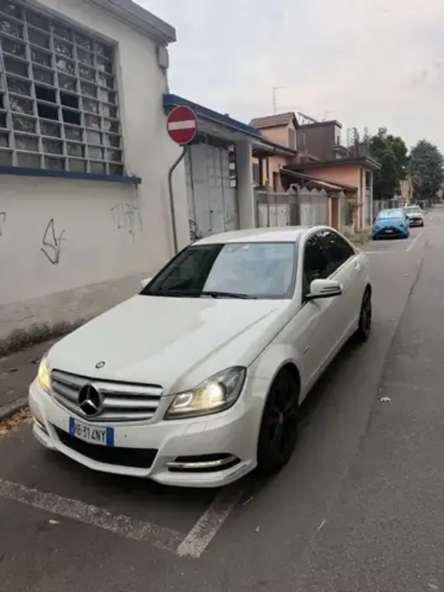 Mercedes-Benz C 250