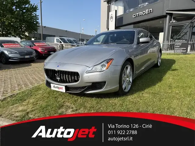Maserati Quattroporte
