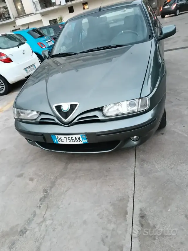 Alfa Romeo 146