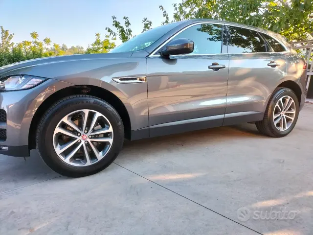 Jaguar F-Pace (X761)