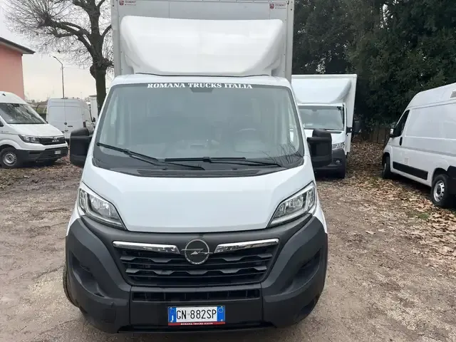 Opel Movano