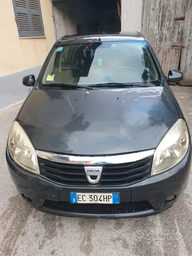 Dacia Sandero 1ª serie