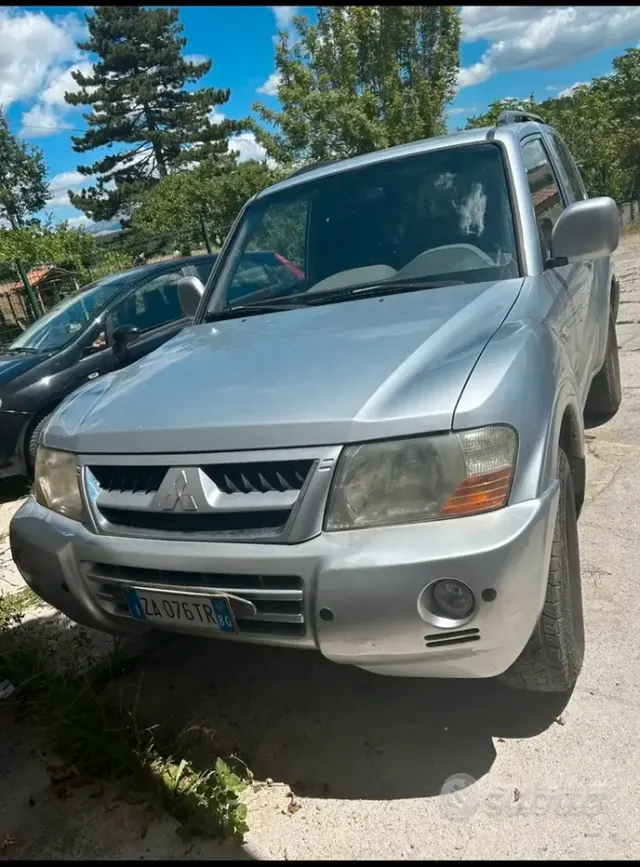 Mitsubishi Pajero (2000-2007)