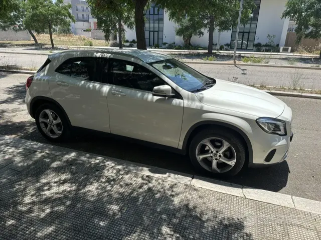 Mercedes-Benz GLA (X156)