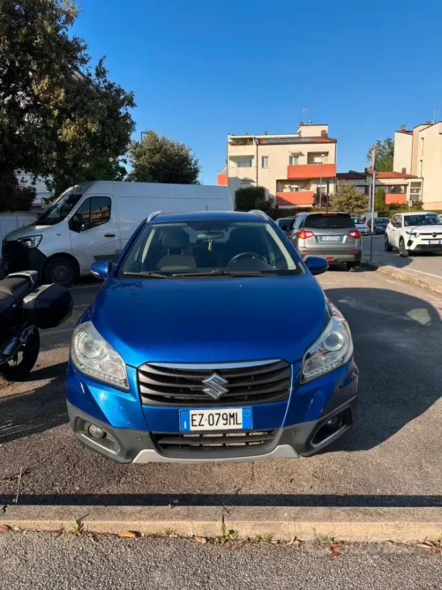 Suzuki S-Cross