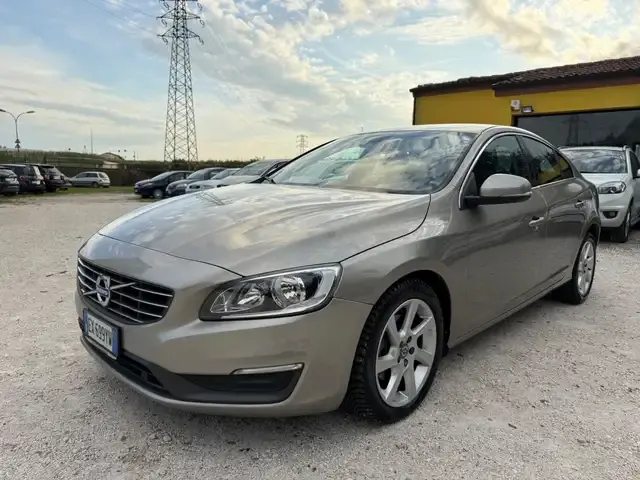 Volvo S60