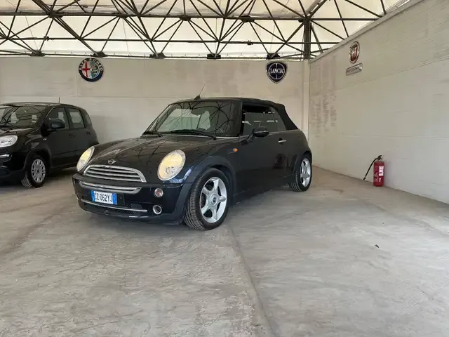 MINI Cooper Cabrio