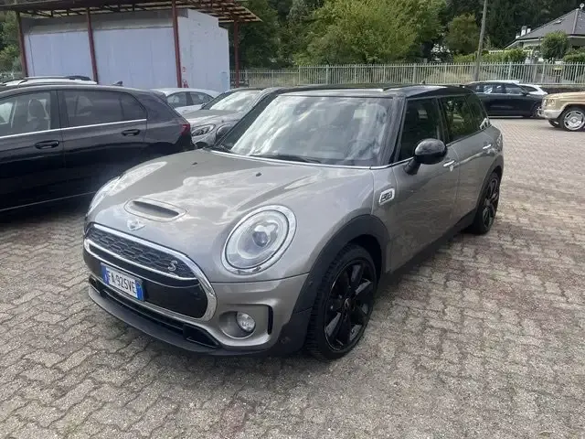 MINI Cooper Clubman