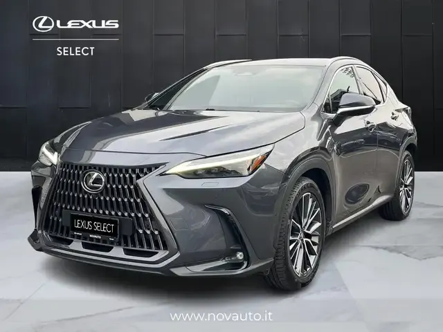 Lexus NX 450h+
