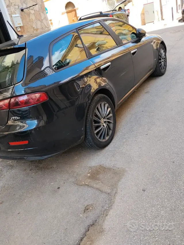 Alfa Romeo 159