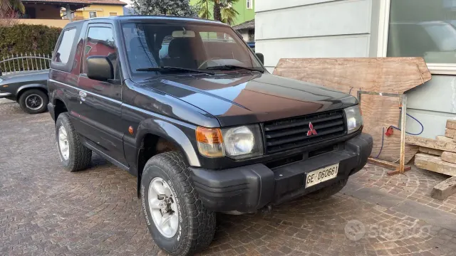 Mitsubishi Pajero ('82-'00)
