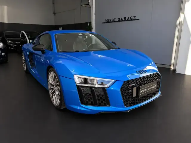 Audi R8