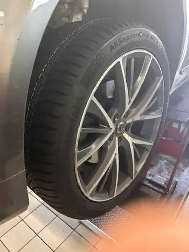 Volvo V90
