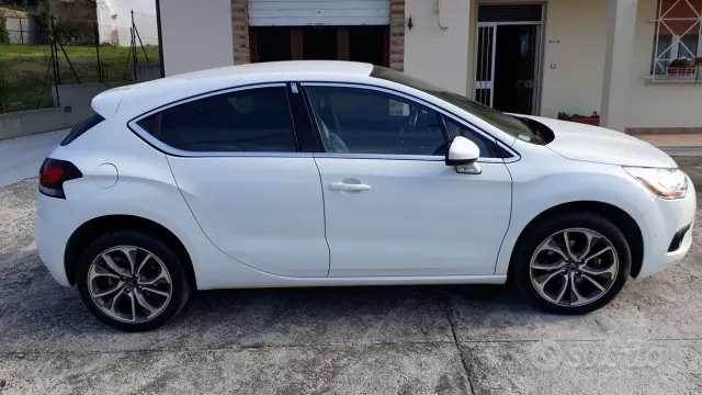 DS DS 4