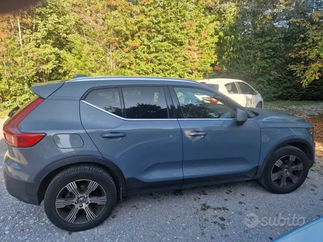 Volvo XC40 (2017-->)