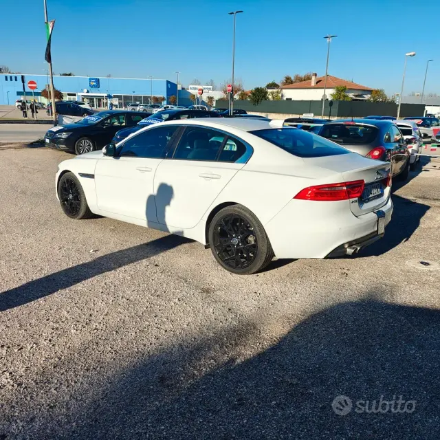 Jaguar XE (X760)