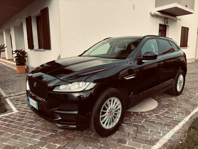 Jaguar F-Pace (X761)