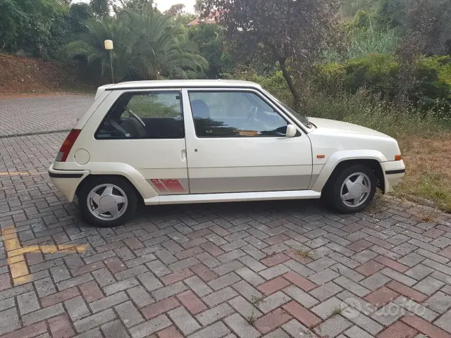 Renault 5