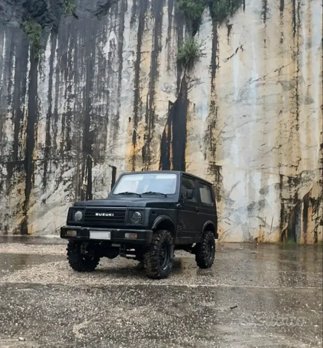 Suzuki Samurai