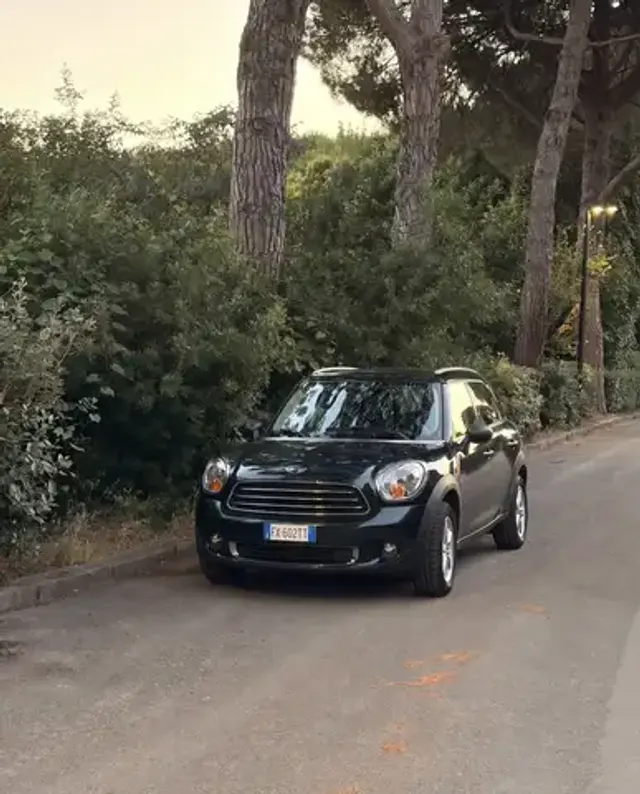 MINI One D Countryman